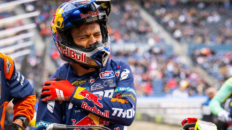 Cooper Webb, 2022 Seattle Supercross, shoulder pain.